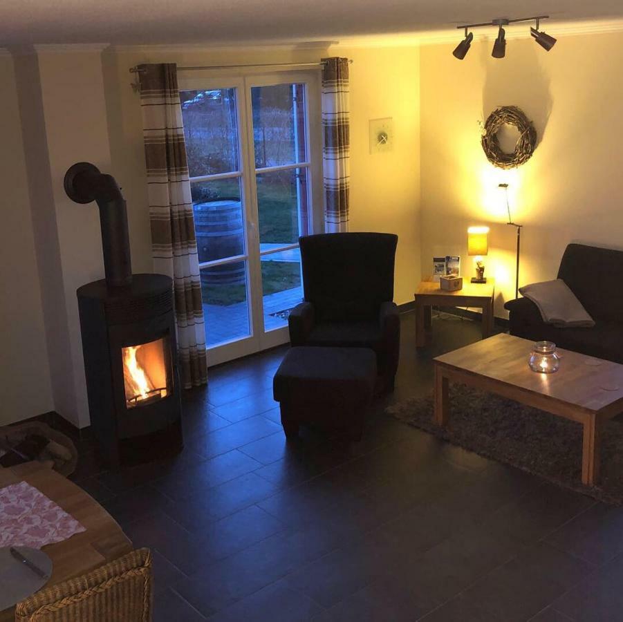 Fischer'S Ferienhaus Ruegen Mit Sauna Und Kamin Ummanz Екстер'єр фото